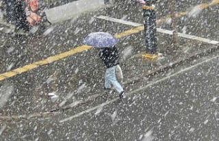 Kars’a kar biranda geldi her taraf bembeyaz oldu