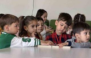 Kartepe’de minikler Kütüphaneler Haftası’nı...