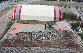 Kayseri’ye yeni kapalı tenis kortları yapılıyor