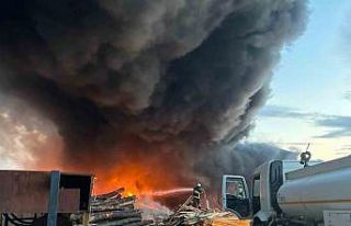 Kereste fabrikasındaki yangın kontrol altına alındı