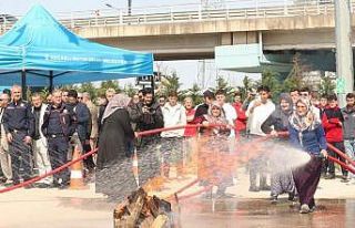 Kırsalda yangına ilk müdahale kadınlardan