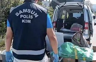 Koliden ve halıdan silah çıktı: Araçta şaşırtan...