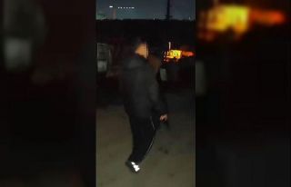 Küçükçekmece’de sokakta uzun namlulu silahla...