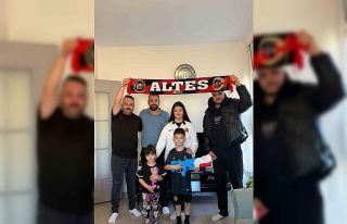 Kumbarasındaki parayı Eskişehirspor’a bağışlayan...