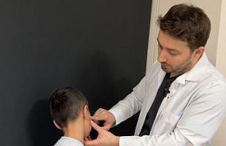 Malazgirt’te ağır yaralanan çocuk mikrocerrahiyle...