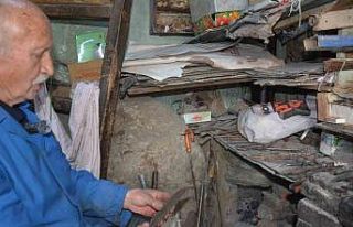 Manisa’nın 64 yıllık çelik bileği Orhan usta...