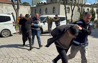 Masaj salonuna fuhuş operasyonu: 3 gözaltı