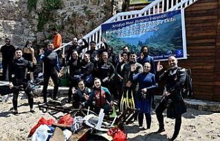 Mermerli Plajı’nda deniz dibi temizliği