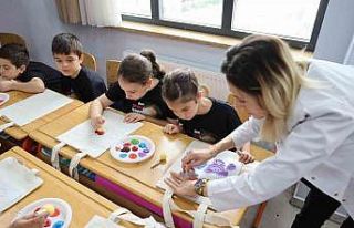 Minik öğrenciler için 23 Nisan temalı sanat atölyesi...