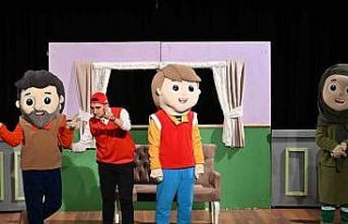 Minikler İstanbul’u sahnedeki rüyada keşfetti