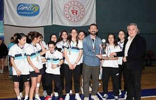 MSKÜ Kadın Futsal takımı ÜNİLİG şampiyonu