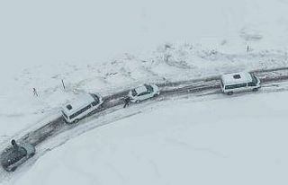 Muş’ta kar ve tipi: Mahsur kalan 50 kişi kurtarıldı