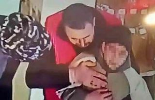 Nefes borusuna yiyecek kaçan öğrenciyi market sahibi...