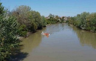 Nehre düşen çocuk için arama çalışmaları 6...