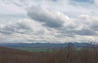 Nisan ortasında kış sürprizi: Akdağ yeniden beyaza...