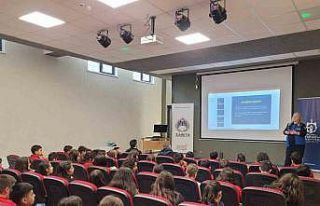 Öğrenciler bilinçli tüketici olmanın püf noktalarını...