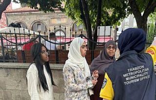 On binlerce turiste hizmet verdiler