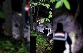 Ormanda yollarını kaybettiler, ekipler kurtardı