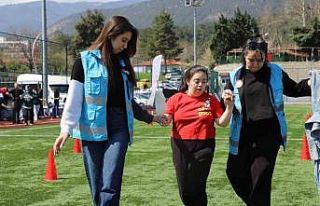 Otizm Farkındalık Günü’nde özel öğrenciler...