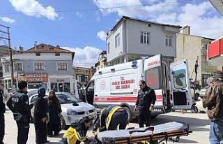 Otomobilin çarptığı yaya yaralandı