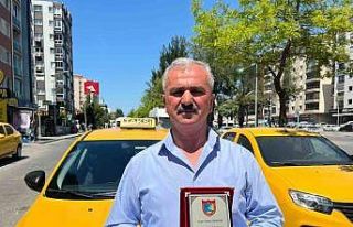 Parası çalınan askerin imdadına taksi şoförü...