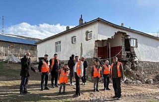 Patnos’ta deprem sonrası inceleme