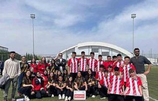 Pazarlar Spor Lisesi krikette Türkiye finallerinde