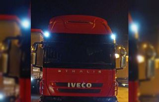 Plakayı kapatıp kantardan kaçan çekicilere 420...