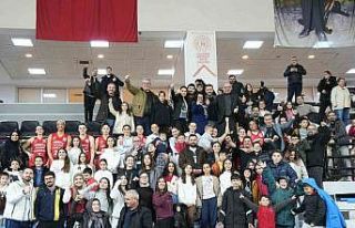 Potanın Kraliçeleri şampiyonluğa koşuyor