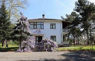 Rektör Özölçer, Teoman Duralı’nın Çocukluk...