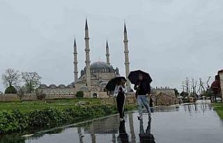 Sağanak yağış başladı, kentte bereket vurgusu