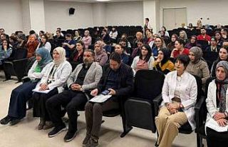 Sağlık çalışanlarına sıtma konulu bilgilendirme