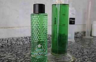 Sakarya’nın çiçekleri şişelendi, kokusu dünyayı...