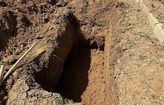 Saldırıda ölen öğretmenin defnedileceği mezar...