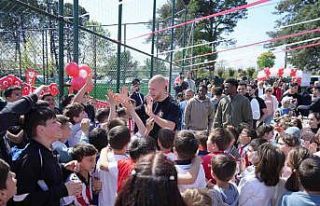 Samsunsporlu futbolcular, 23 Nisan’ı çocuklarla...