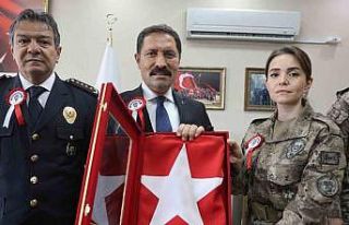 Şehidin kızı PÖH üniformasıyla babasının izinden...