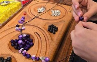 Şehzadeler’de minik eller takı tasarlayacak