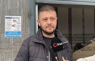 Sel sularında mahsur kalan anne kedi ve yavrularını...