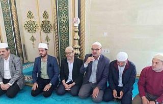 Selendi’de hacı adayları dualarla uğurlandı