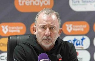 Sergen Yalçın: "Mağlubiyetle ayrıldığımız...