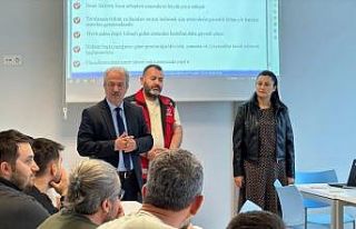 Sinop’ta ambulans sürücülerine güvenli sürüş...