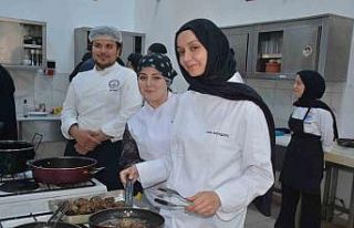 Sinop’ta üniversite öğrencilerinden "hamsi...