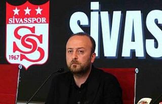 Sivasspor Başkanı Özçoban’dan taraftara çağrı
