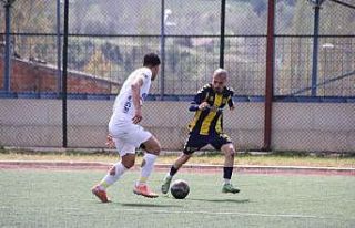 Söğütspor kendi evinde fırsatı tepti