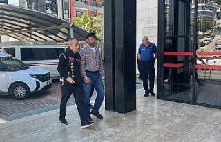 Sosyal medyada cumhurbaşkanına hakaret eden şahıs...