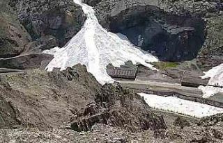 Sümbül Dağı’nda peş peşe çığ düştü