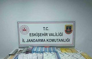 Şüpheli şahsın araçında gümrük kaçağı sigara...