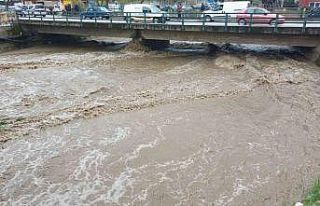 Tabakhane Deresi’nde sular yükseldi
