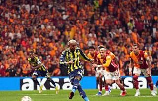 Talisca, derbide penaltı kaçırdı