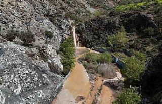 Tarihi kuraklıkla yok olan şelale, aşırı yağışlarla...